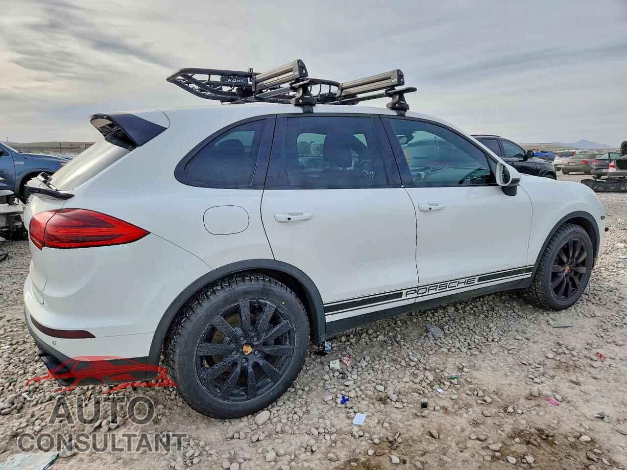 PORSCHE CAYENNE 2016 - WP1AA2A21GLA05194