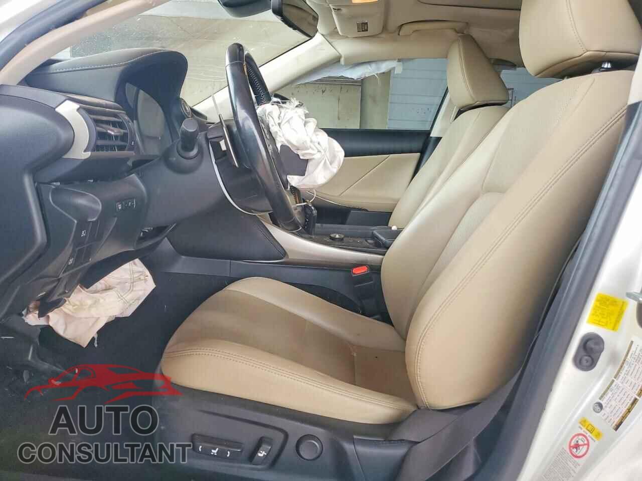 LEXUS IS 2017 - JTHCM1D23H5020257
