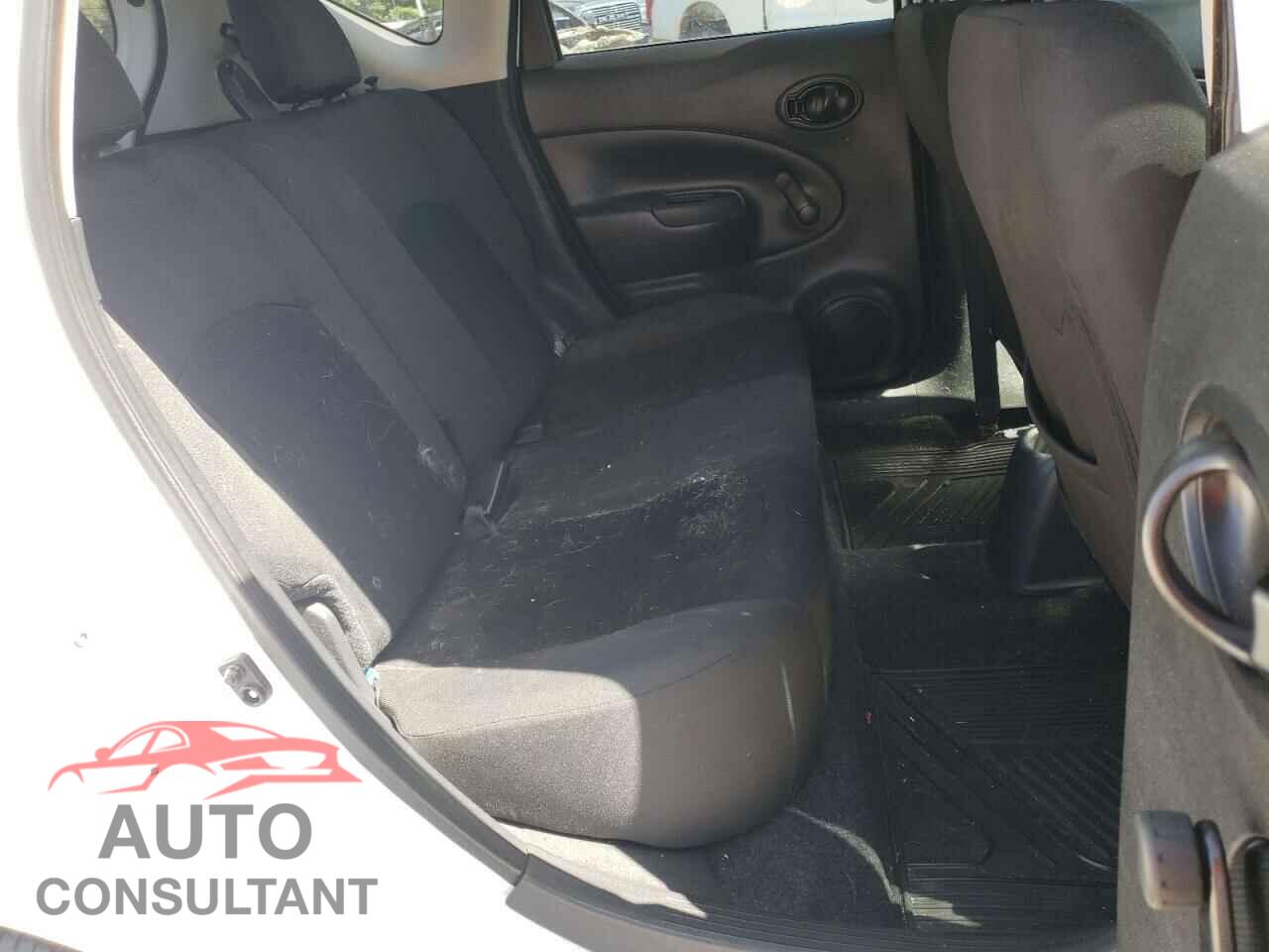 NISSAN VERSA 2017 - 3N1CE2CP3HL379855