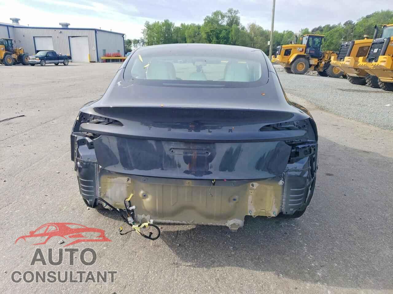 TESLA MODEL 3 2026 - 5YJ3E1EA4TF132559