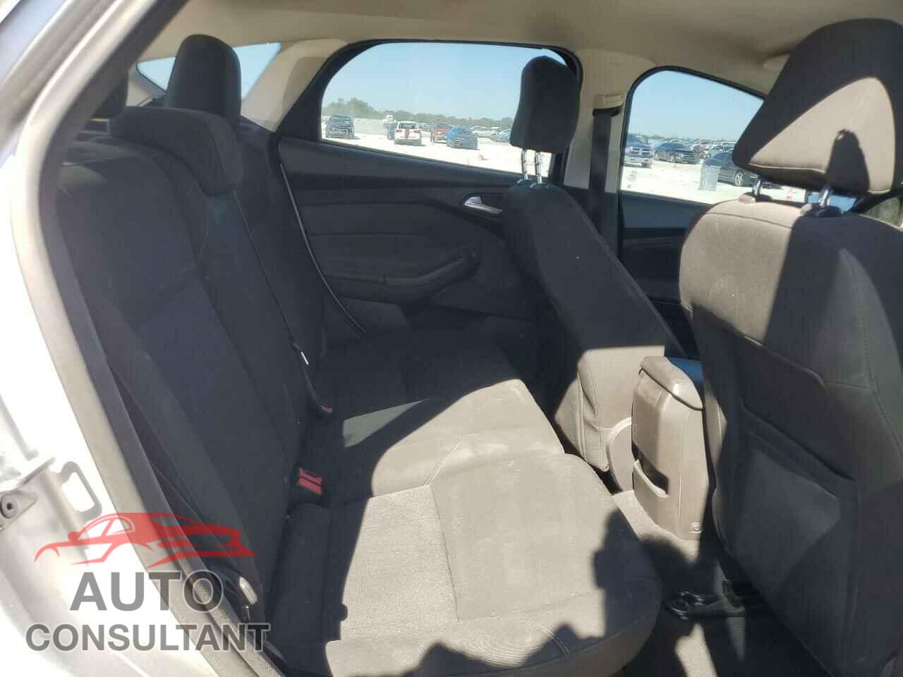 FORD FOCUS 2016 - 1FADP3K25GL287606