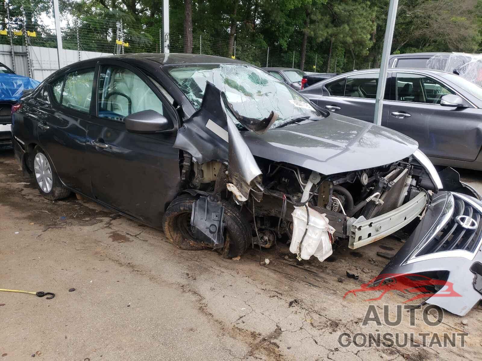 NISSAN VERSA 2018 - 3N1CN7AP3JL860761
