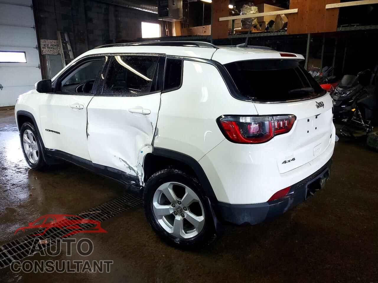 JEEP COMPASS 2018 - 3C4NJDBB1JT251364