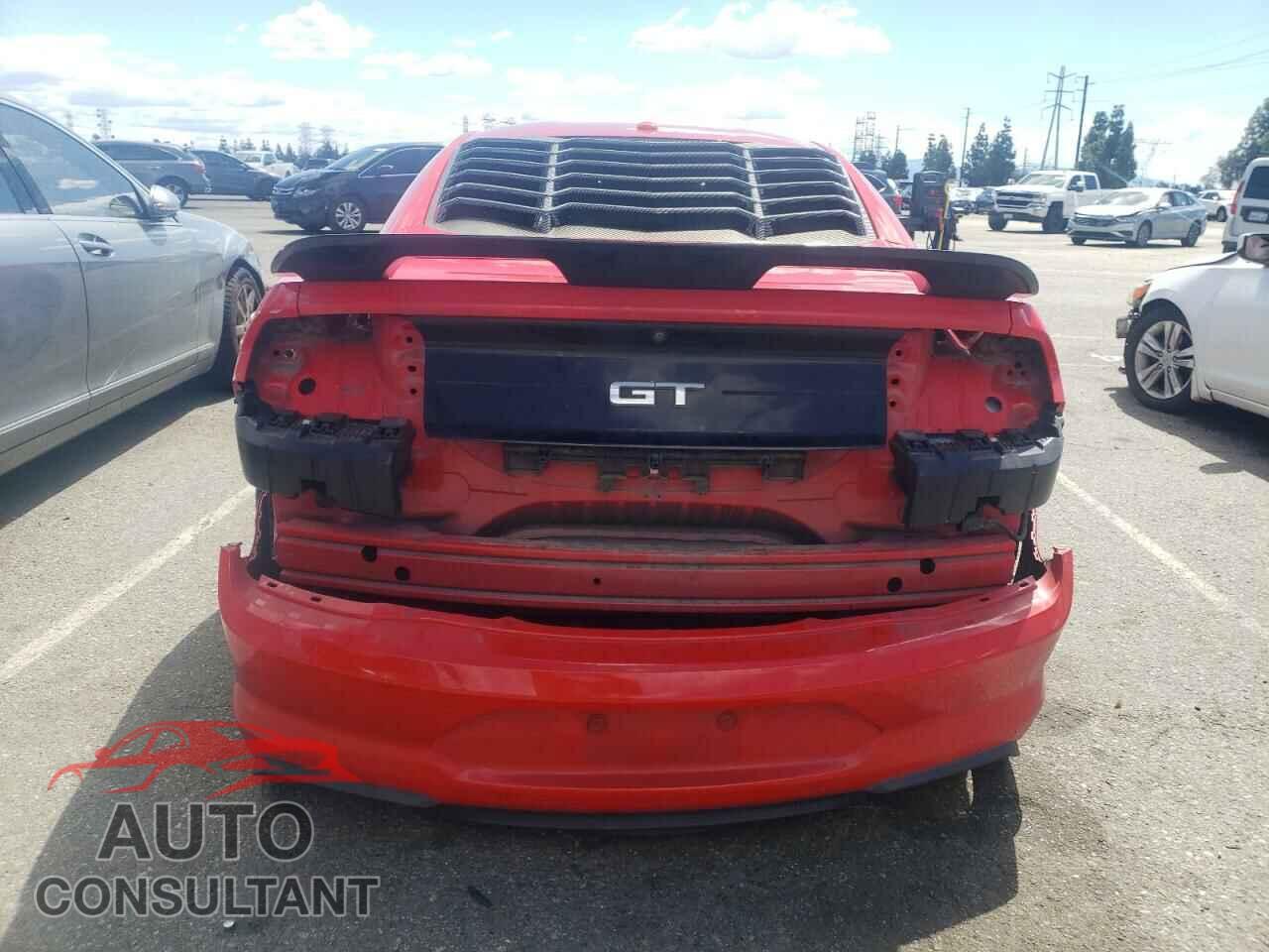 FORD MUSTANG 2018 - 1FA6P8CF2J5156569