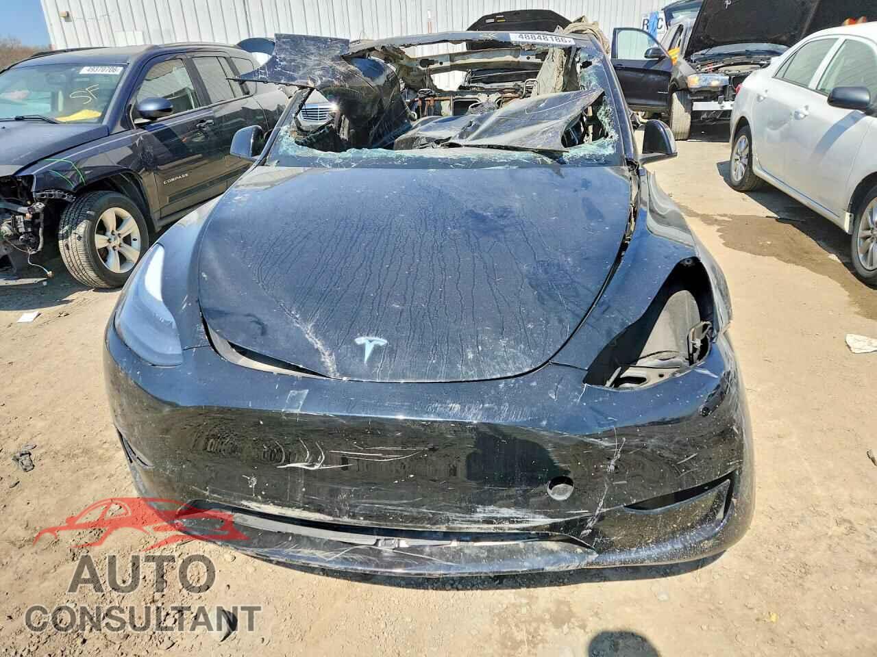 TESLA MODEL Y 2023 - 7SAYGDEF5PF830748