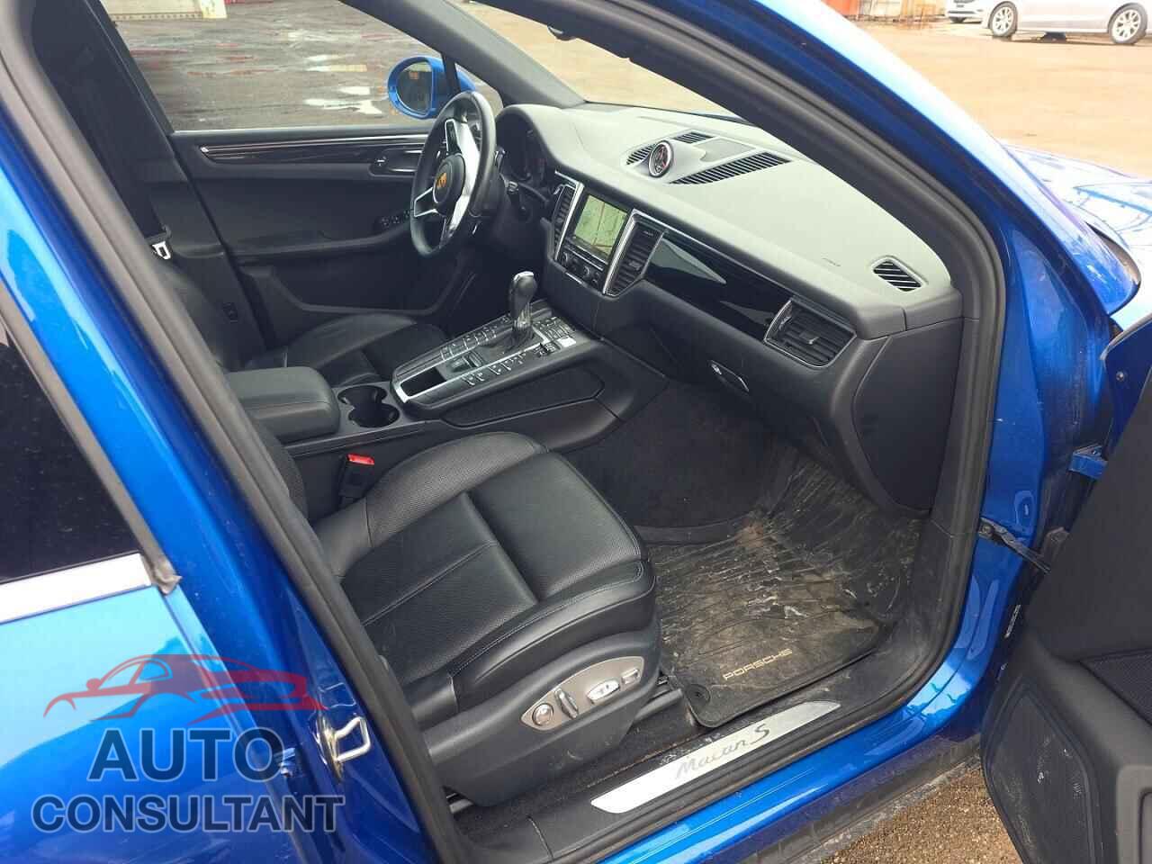 PORSCHE MACAN 2016 - WP1AB2A52GLB43009