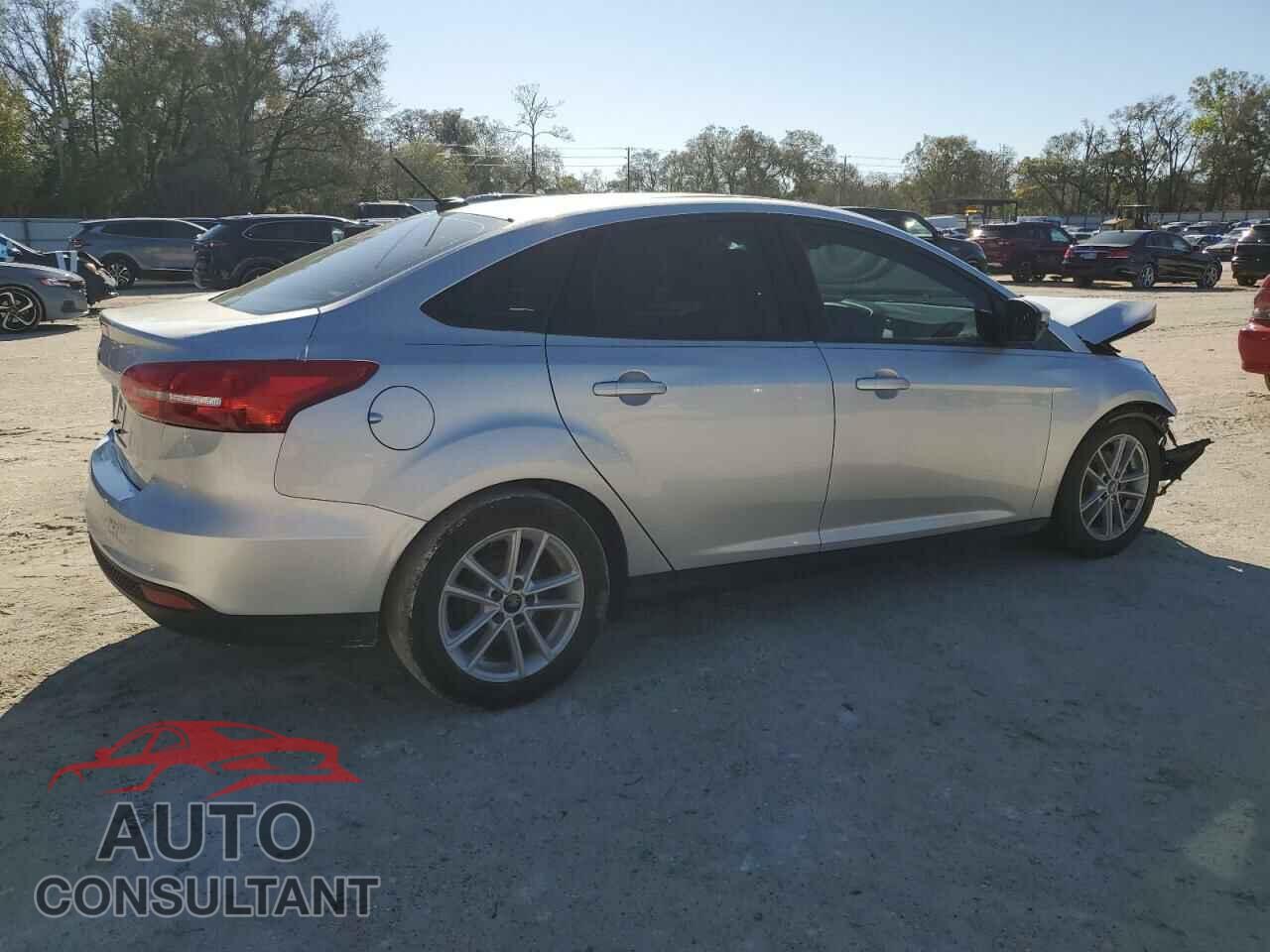 FORD FOCUS 2017 - 1FADP3F29HL327312