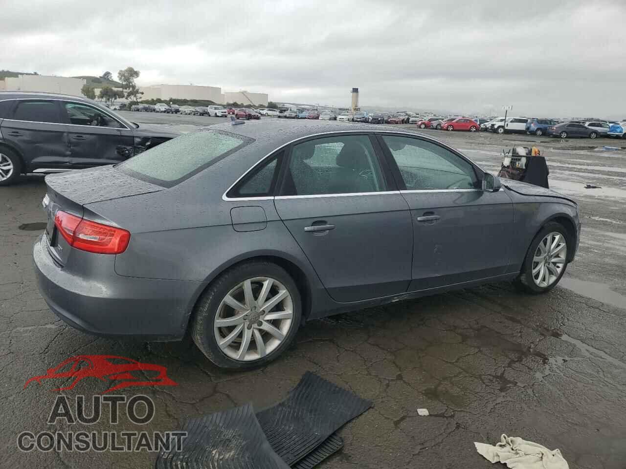 AUDI A4 2013 - WAUFFAFL9DN035464