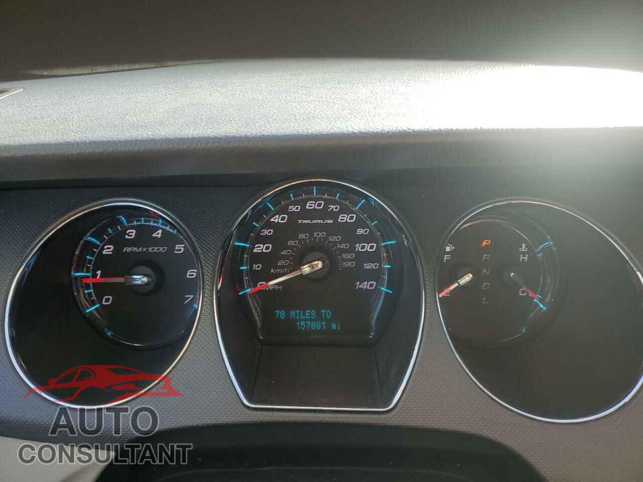 FORD TAURUS 2011 - 1FAHP2DW0BG144530
