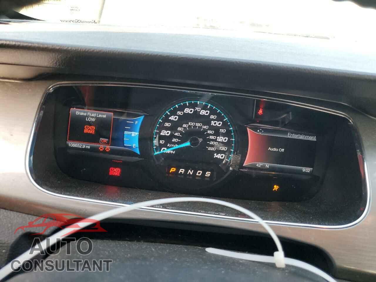 FORD TAURUS 2017 - 1FAHP2E86HG112013