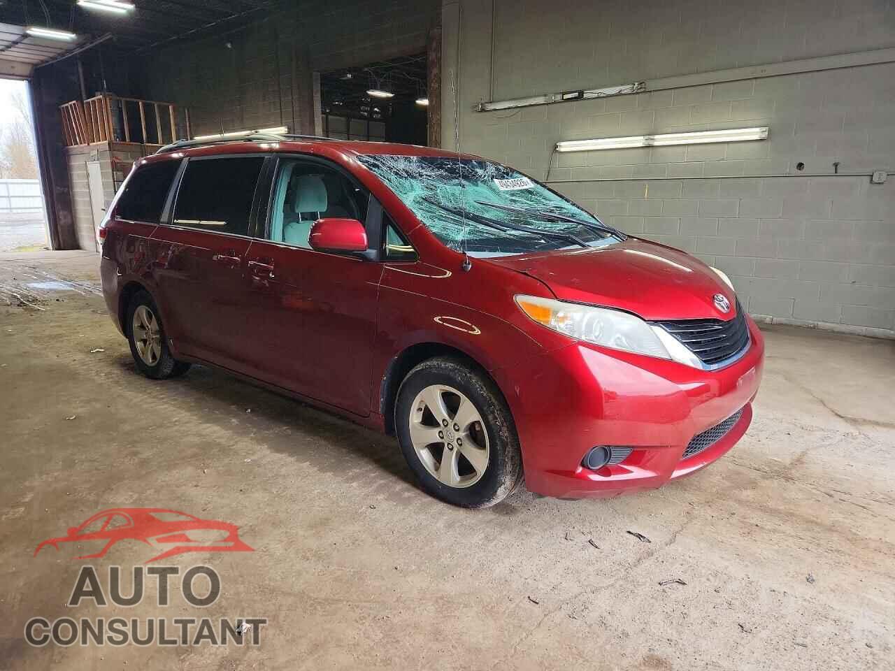 TOYOTA SIENNA 2014 - 5TDKK3DC3ES511702