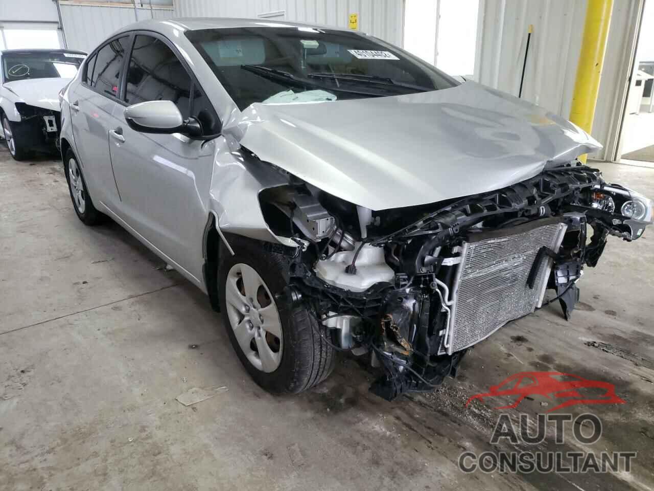 KIA FORTE 2017 - 3KPFK4A74HE070627