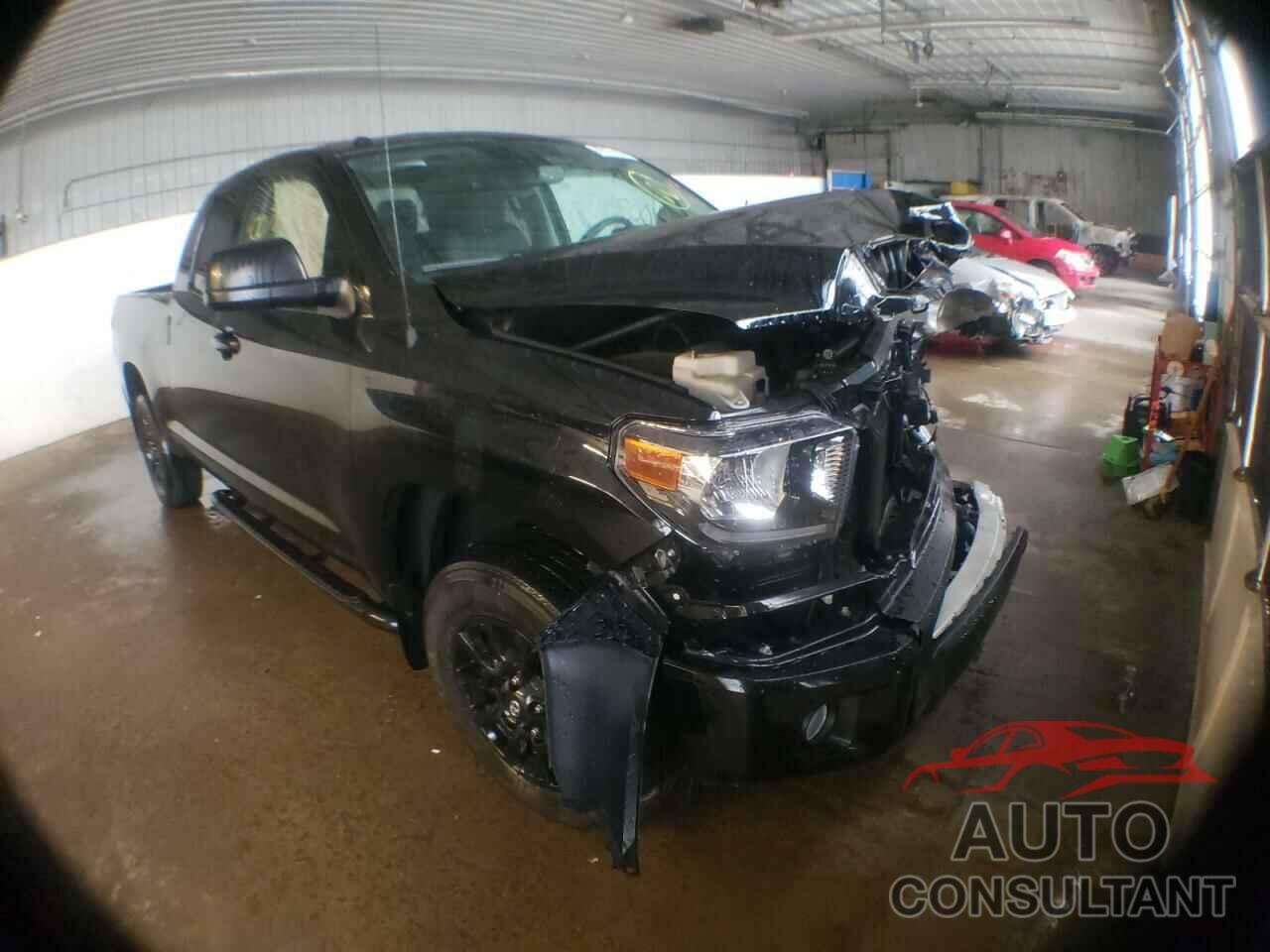 TOYOTA TUNDRA 2019 - 5TFUY5F18KX816729