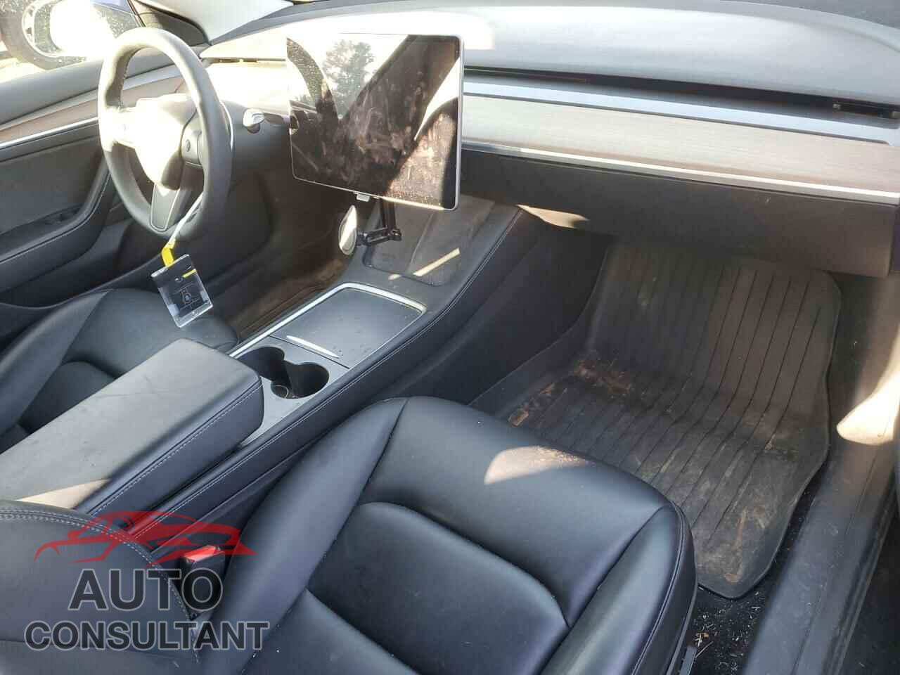 TESLA MODEL 3 2021 - 5YJ3E1EA1MF096587