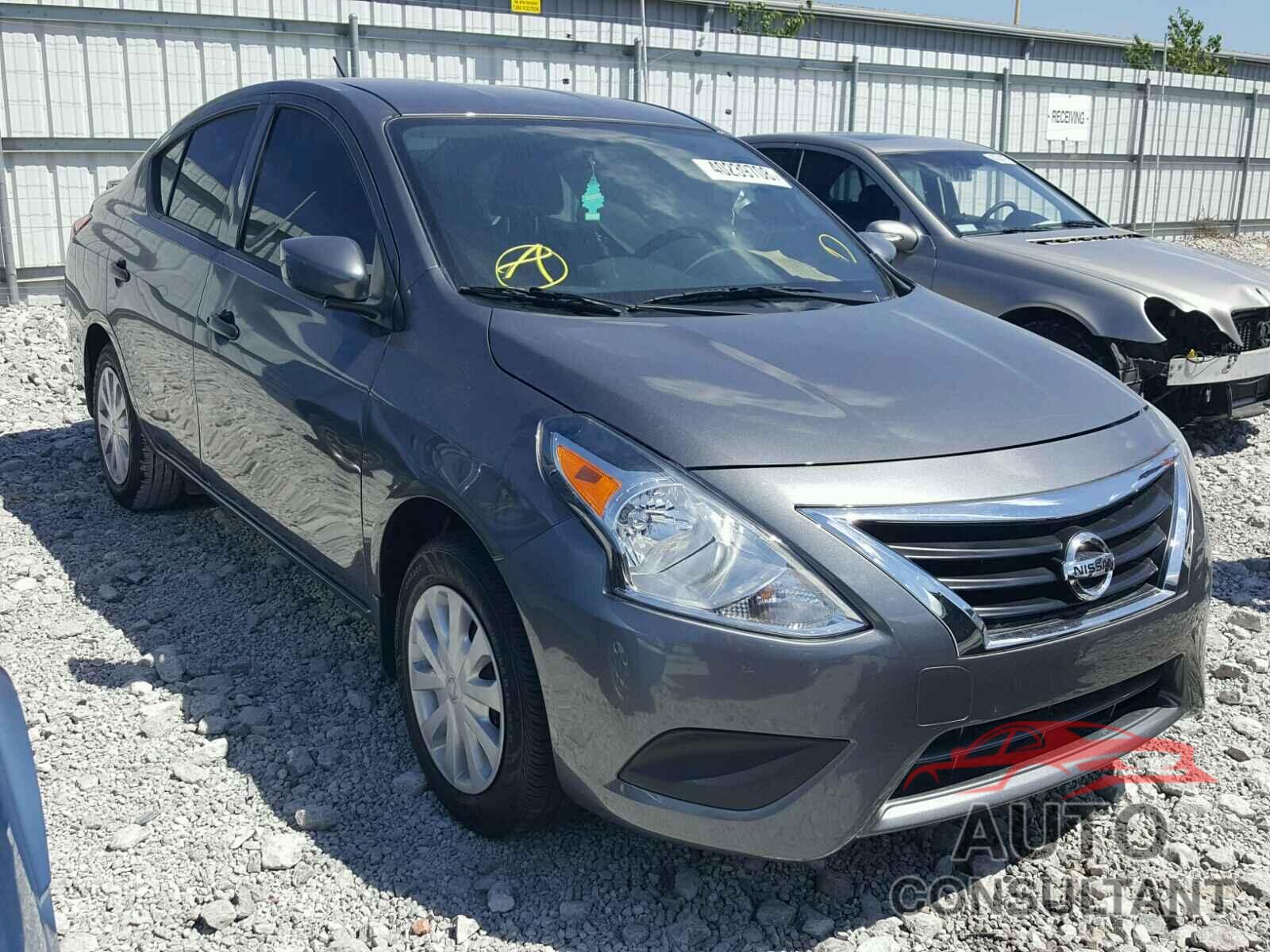 NISSAN VERSA 2018 - 3N1CN7AP7JL823860