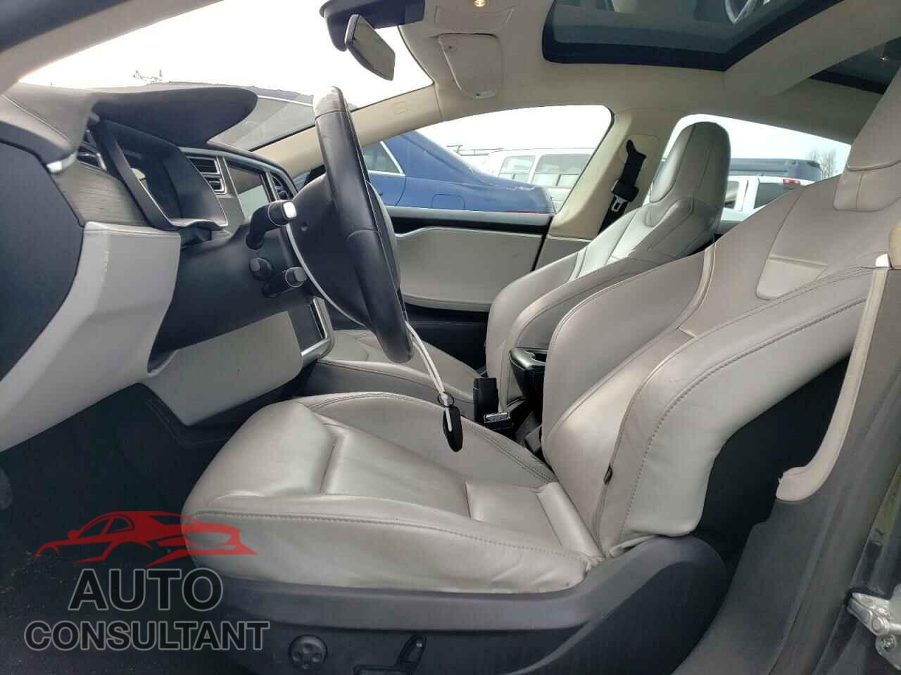 TESLA MODEL S 2016 - 5YJSA1E2XGF142485