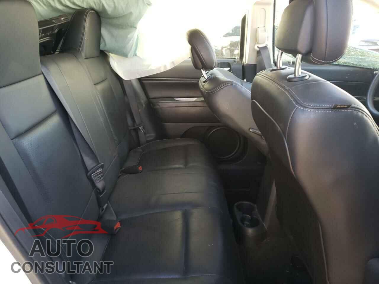 JEEP COMPASS 2016 - 1C4NJCEA8GD727251