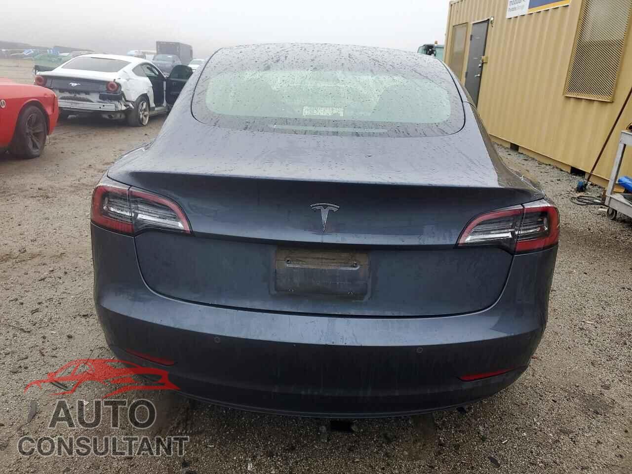 TESLA MODEL 3 2022 - 5YJ3E1EA7NF288243
