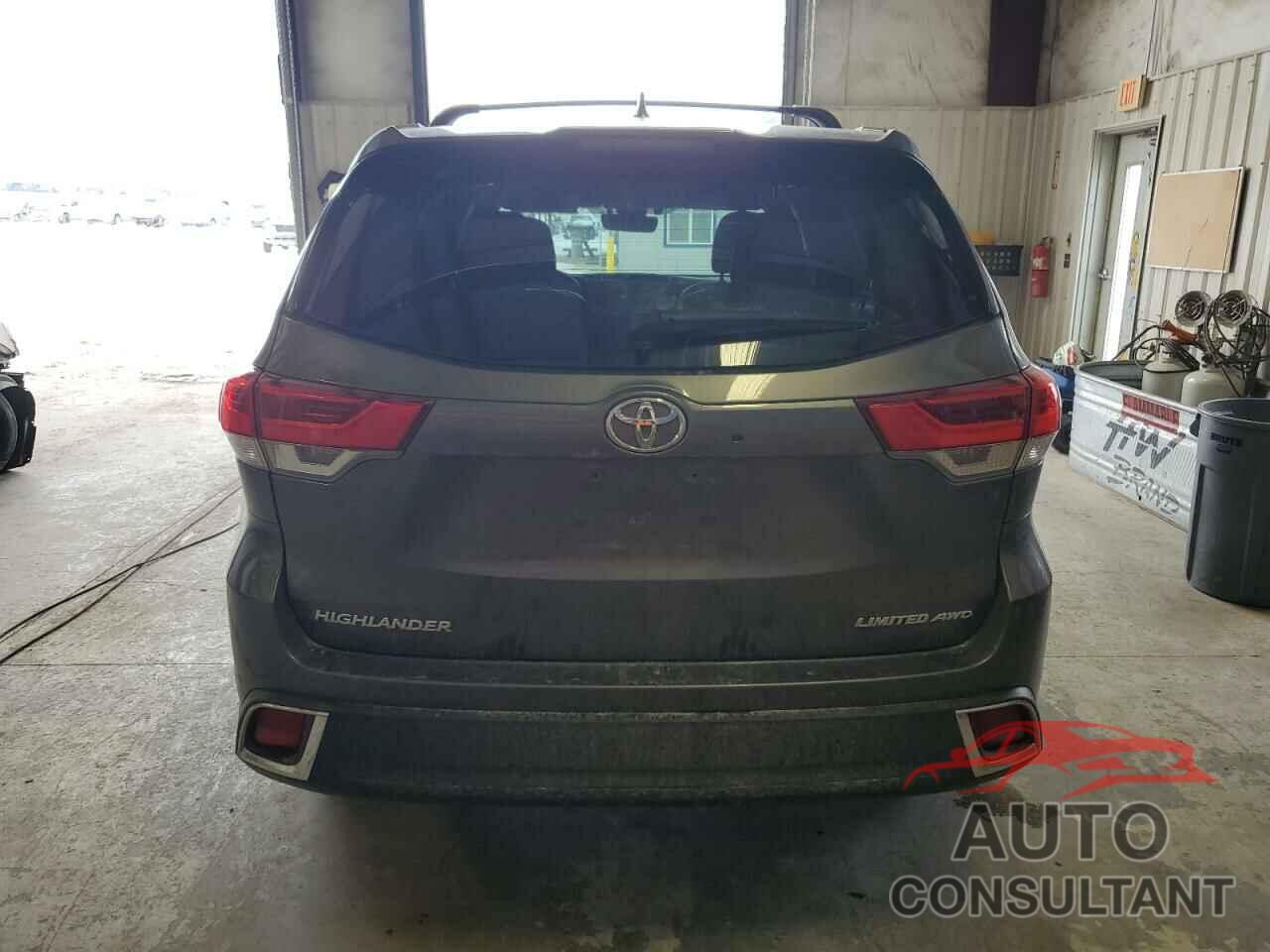 TOYOTA HIGHLANDER 2019 - 5TDDZRFH8KS918748