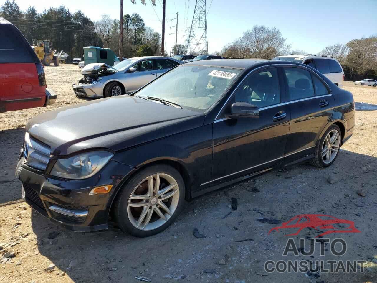 MERCEDES-BENZ C-CLASS 2013 - WDDGF4HB3DA834005