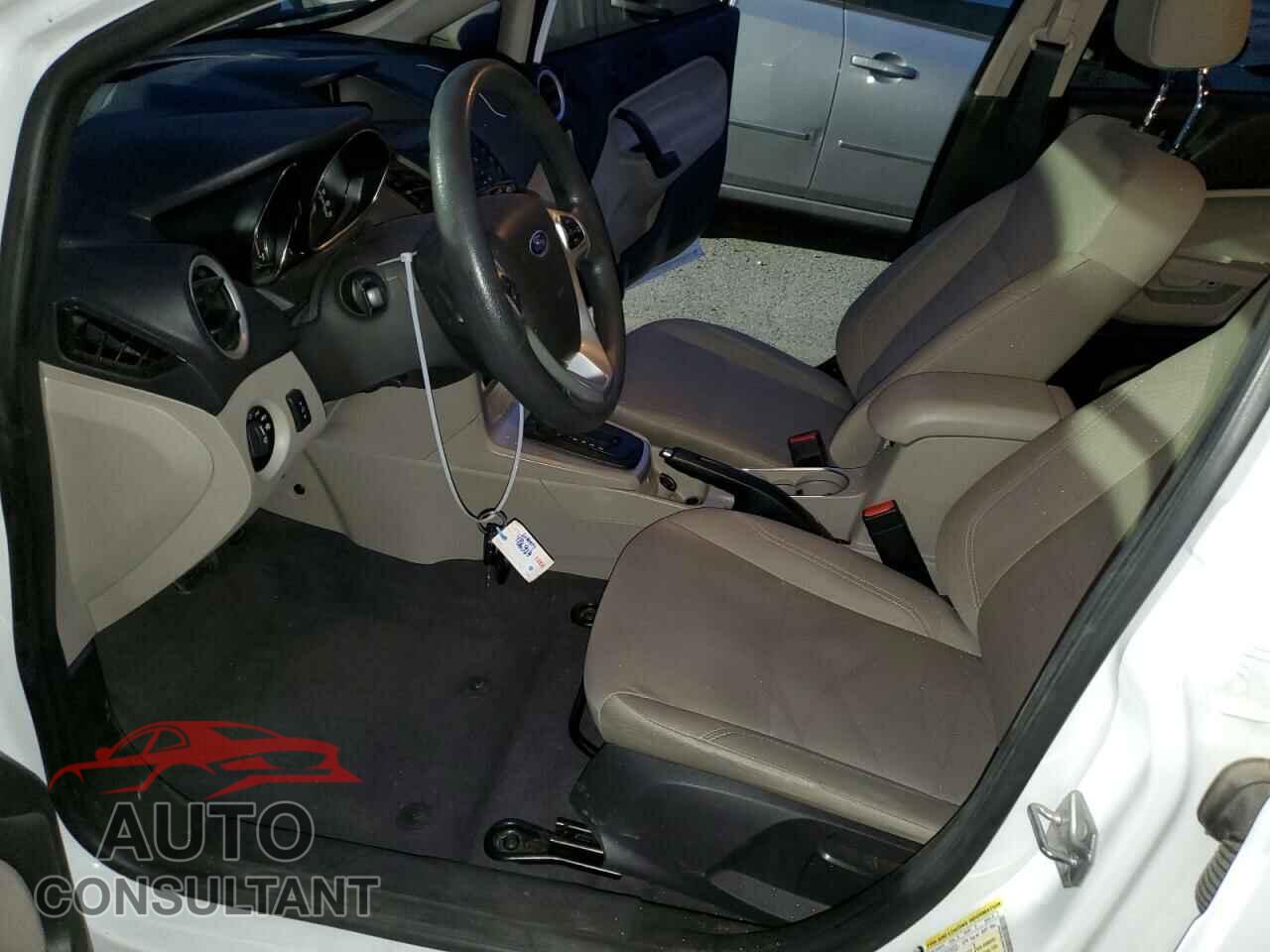 FORD FIESTA 2019 - 3FADP4EJ5KM160077