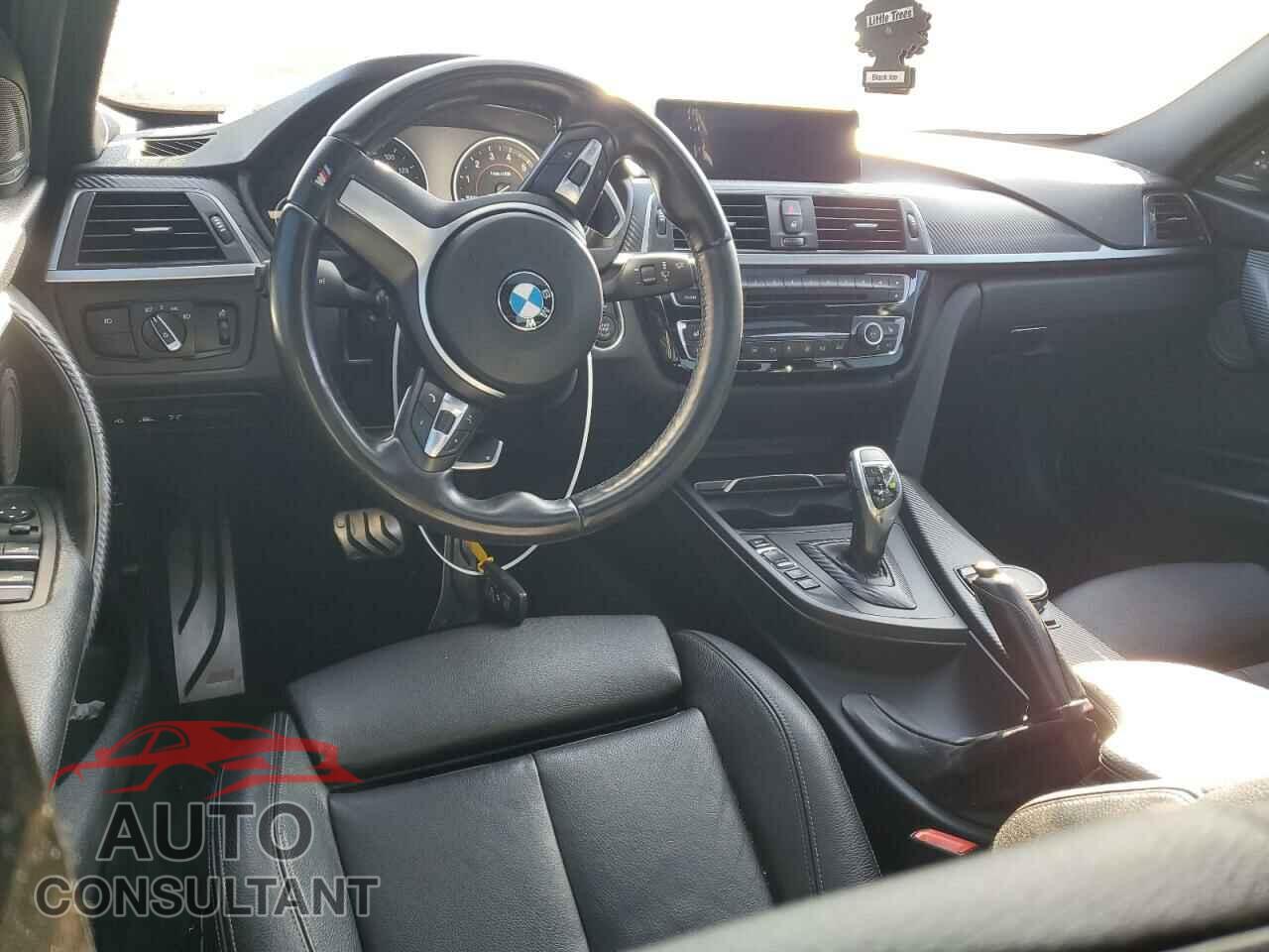 BMW 3 SERIES 2016 - WBA8E3G58GNU05511