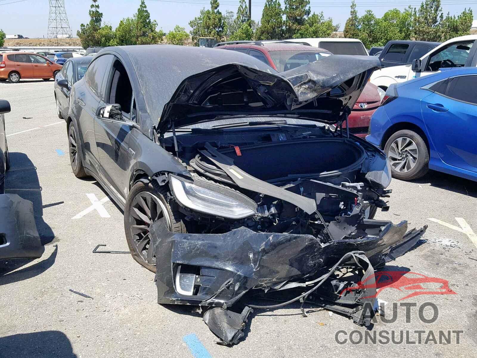 TESLA MODEL X 2016 - 5YJXCAE49GF005507