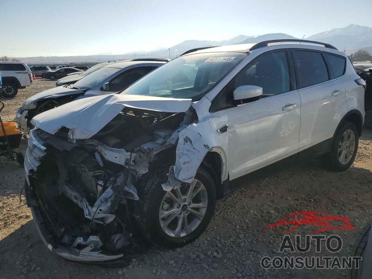 FORD ESCAPE 2017 - 1FMCU9GD8HUE95840