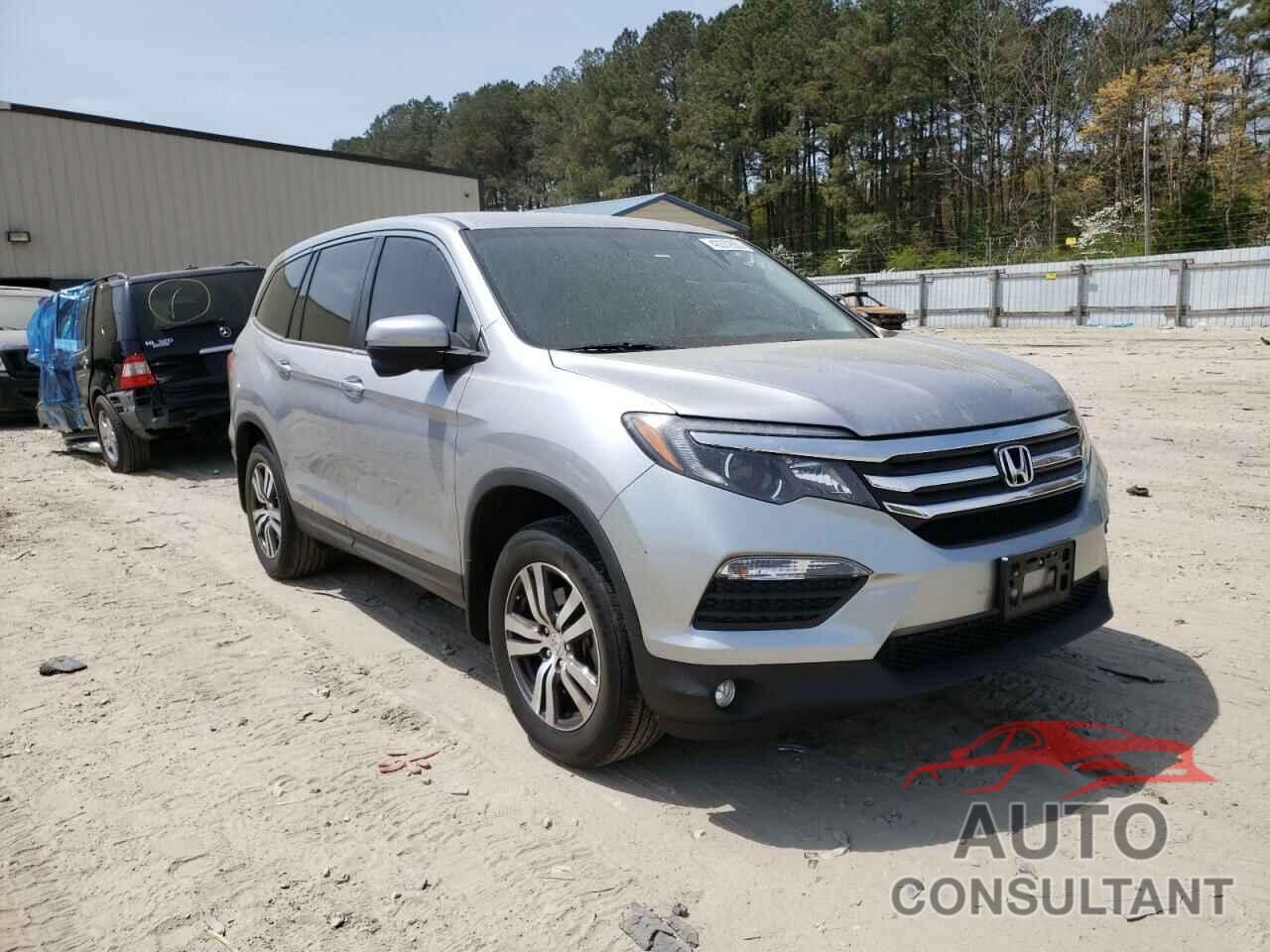 HONDA PILOT 2018 - 5FNYF6H30JB016477