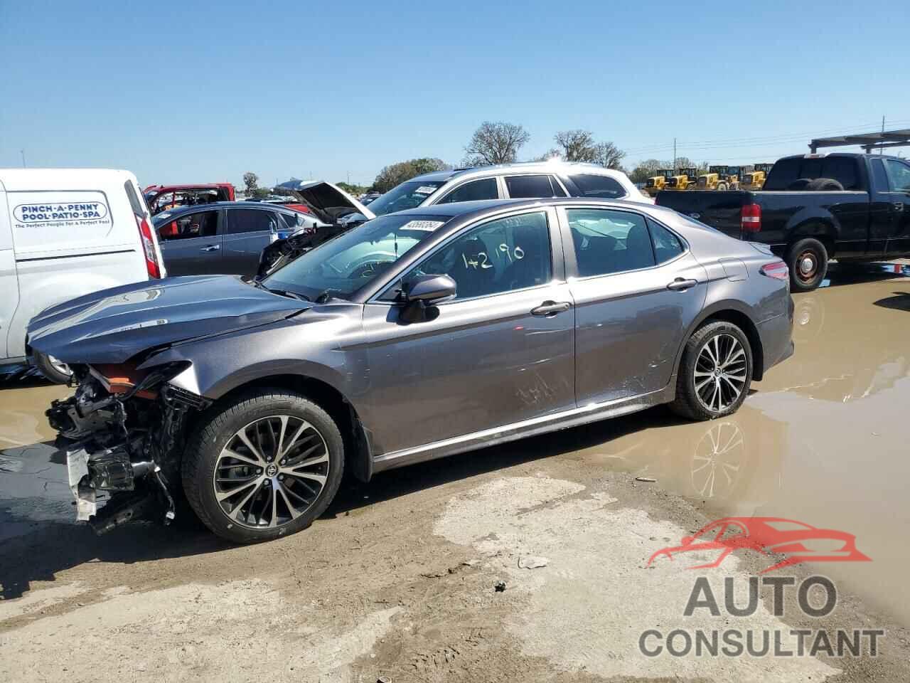 TOYOTA CAMRY 2018 - 4T1B11HK4JU670240
