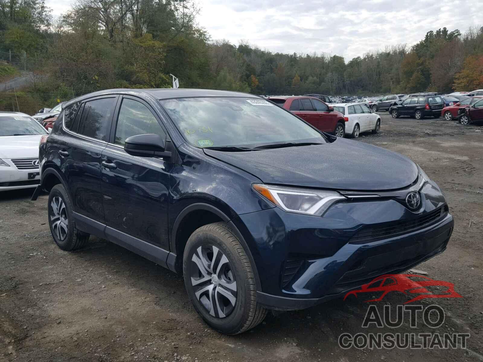 TOYOTA RAV4 LE 2018 - JTMBFREV4JJ188923