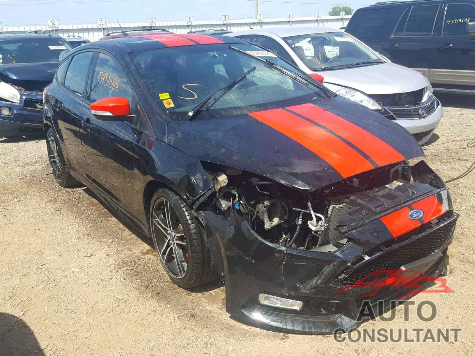FORD FOCUS 2015 - 1FADP3L98FL208004