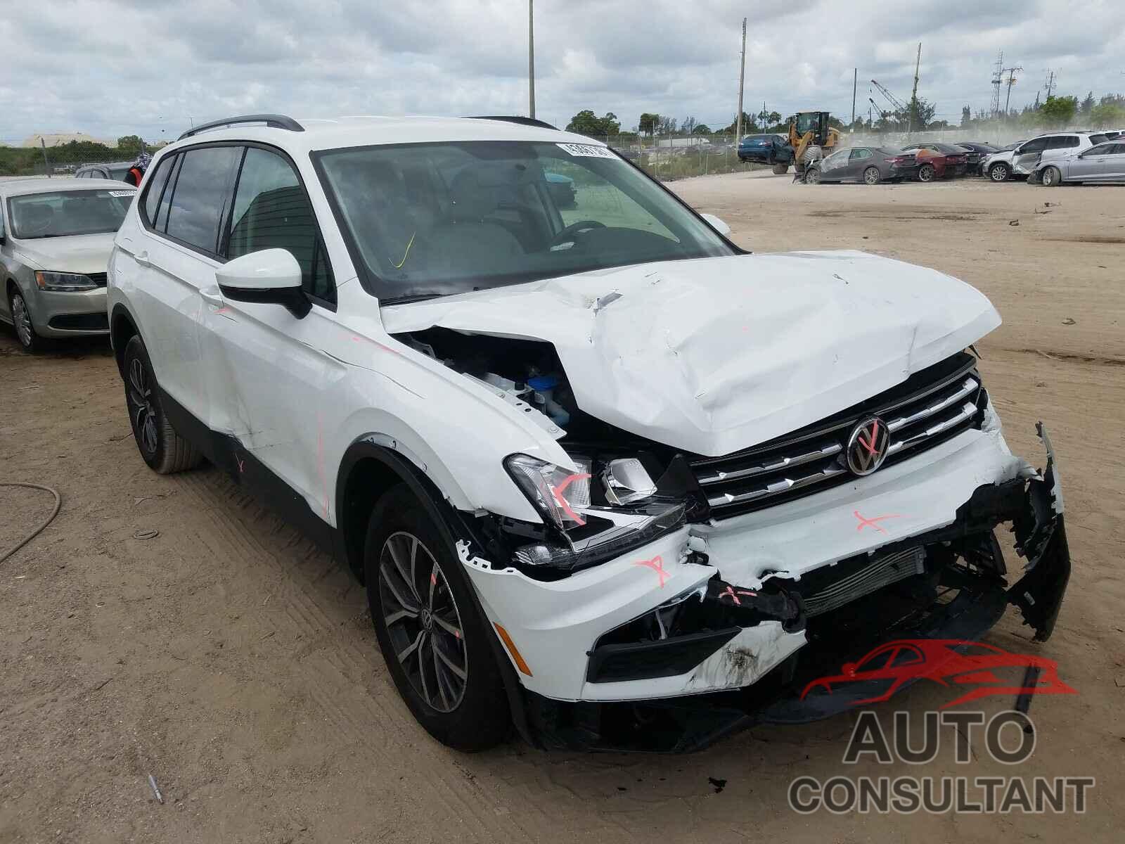 VOLKSWAGEN TIGUAN 2021 - 3VV1B7AX5MM010479