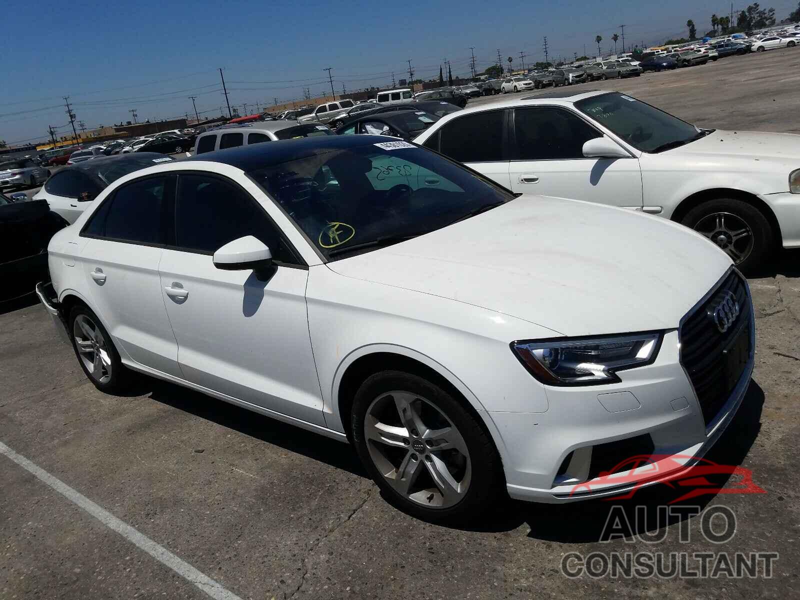 AUDI A3 2018 - WAUAUGFF4J1033041