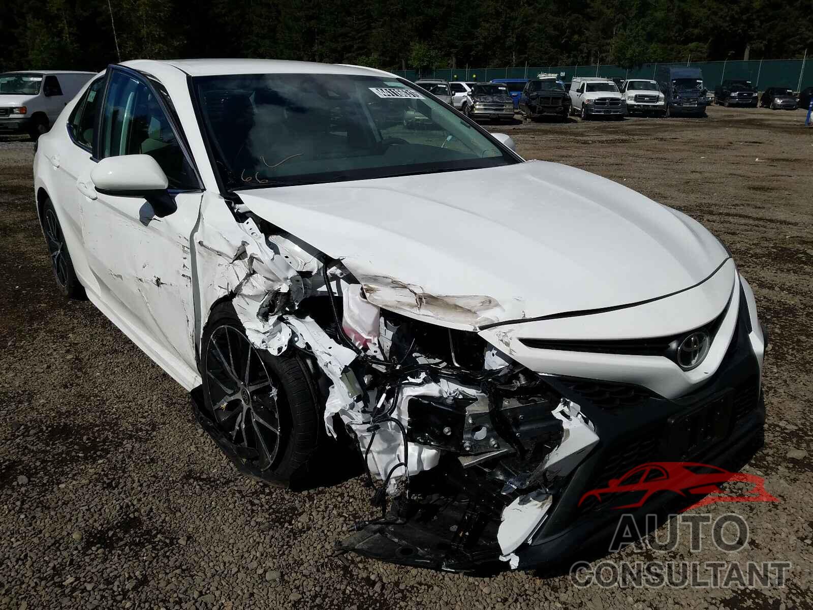 TOYOTA CAMRY 2021 - 4T1G11AK5MU543856