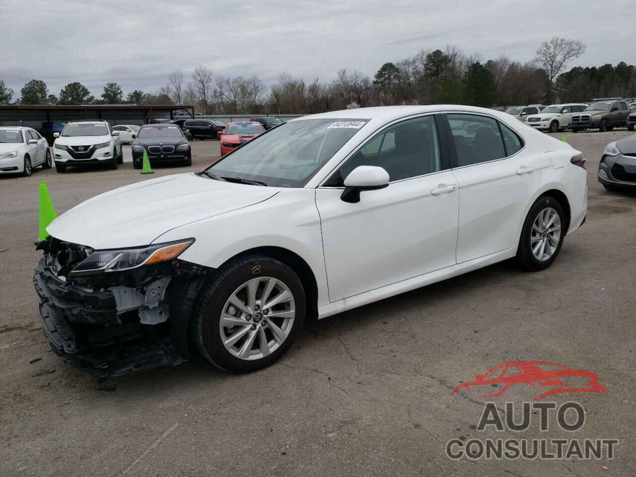TOYOTA CAMRY 2024 - 4T1C11AK4RU190709