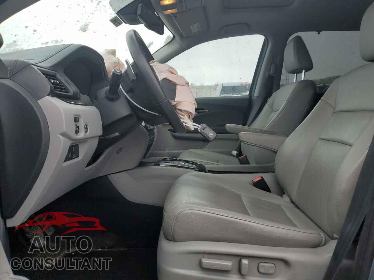 HONDA PILOT 2018 - 5FNYF6H95JB041797