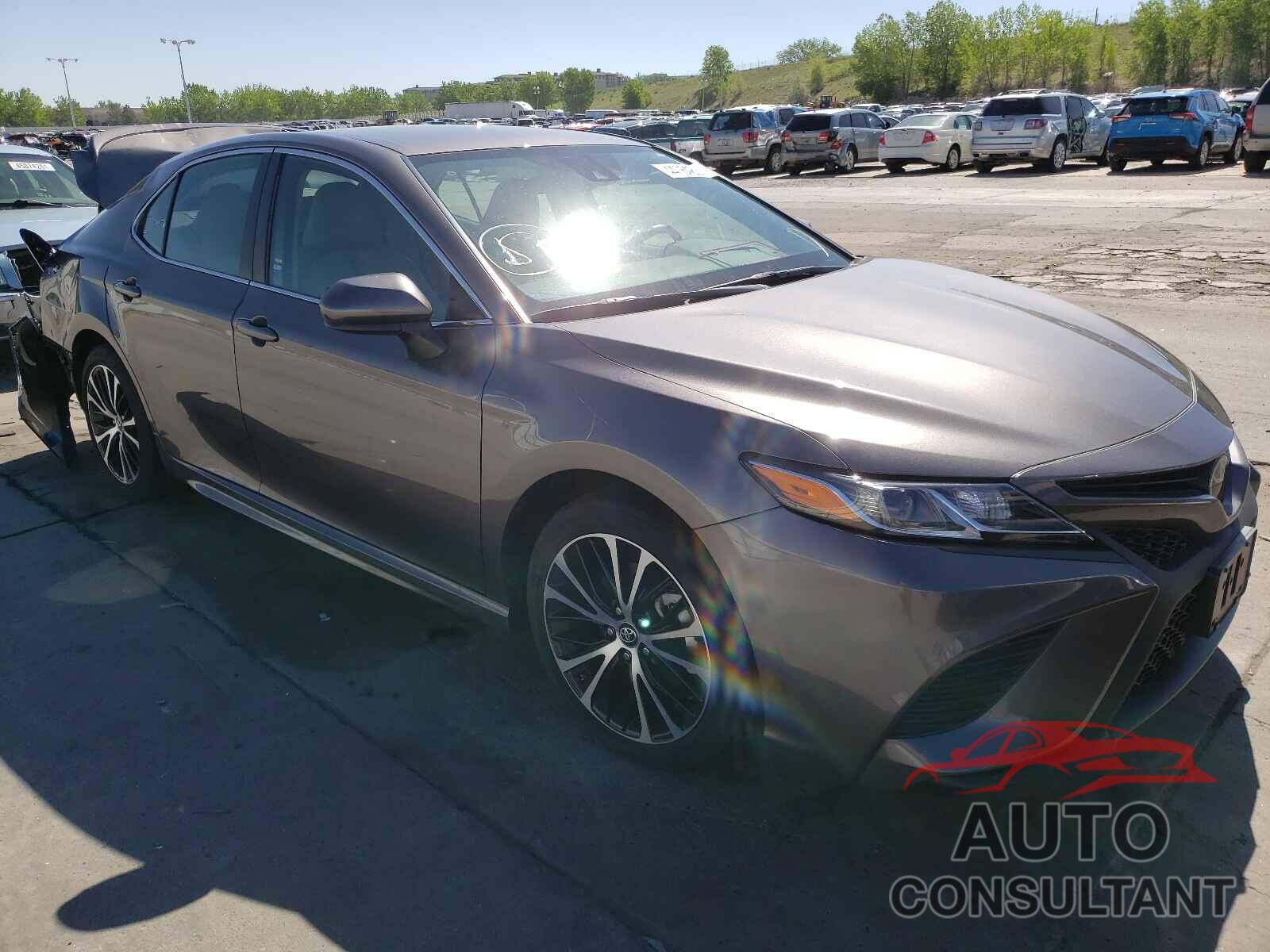 TOYOTA CAMRY 2019 - 4T1B11HK7KU277141