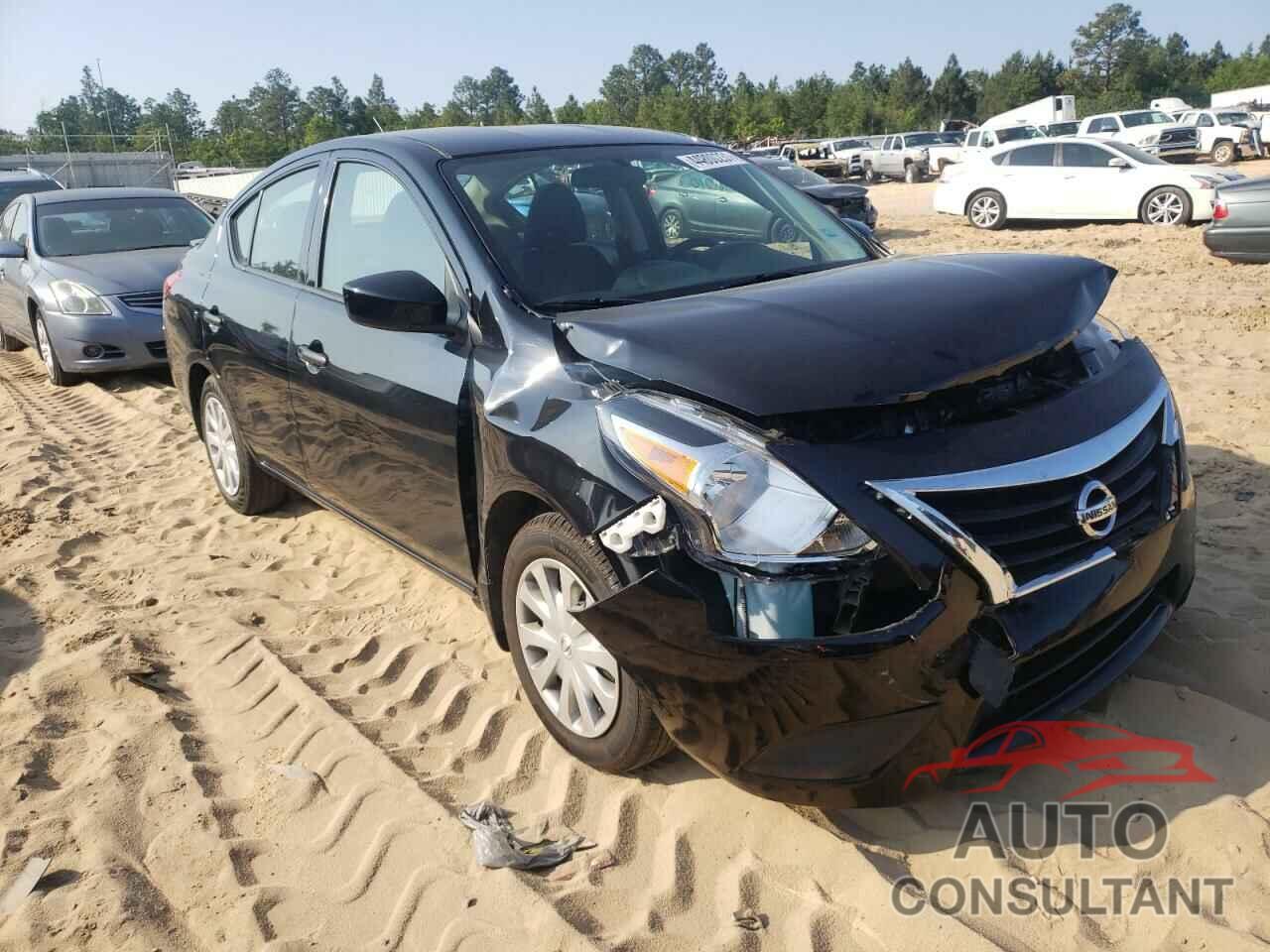 NISSAN VERSA 2018 - 3N1CN7AP5JL810850