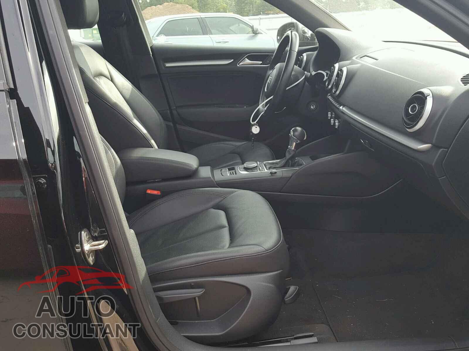AUDI A3 2016 - WAUA7GFF6G1010912