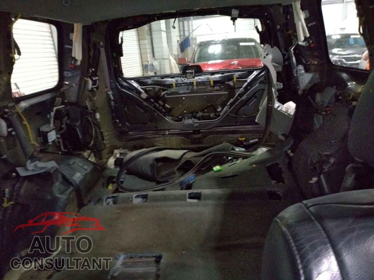 HONDA PILOT 2015 - 5FNYF4H51FB060016