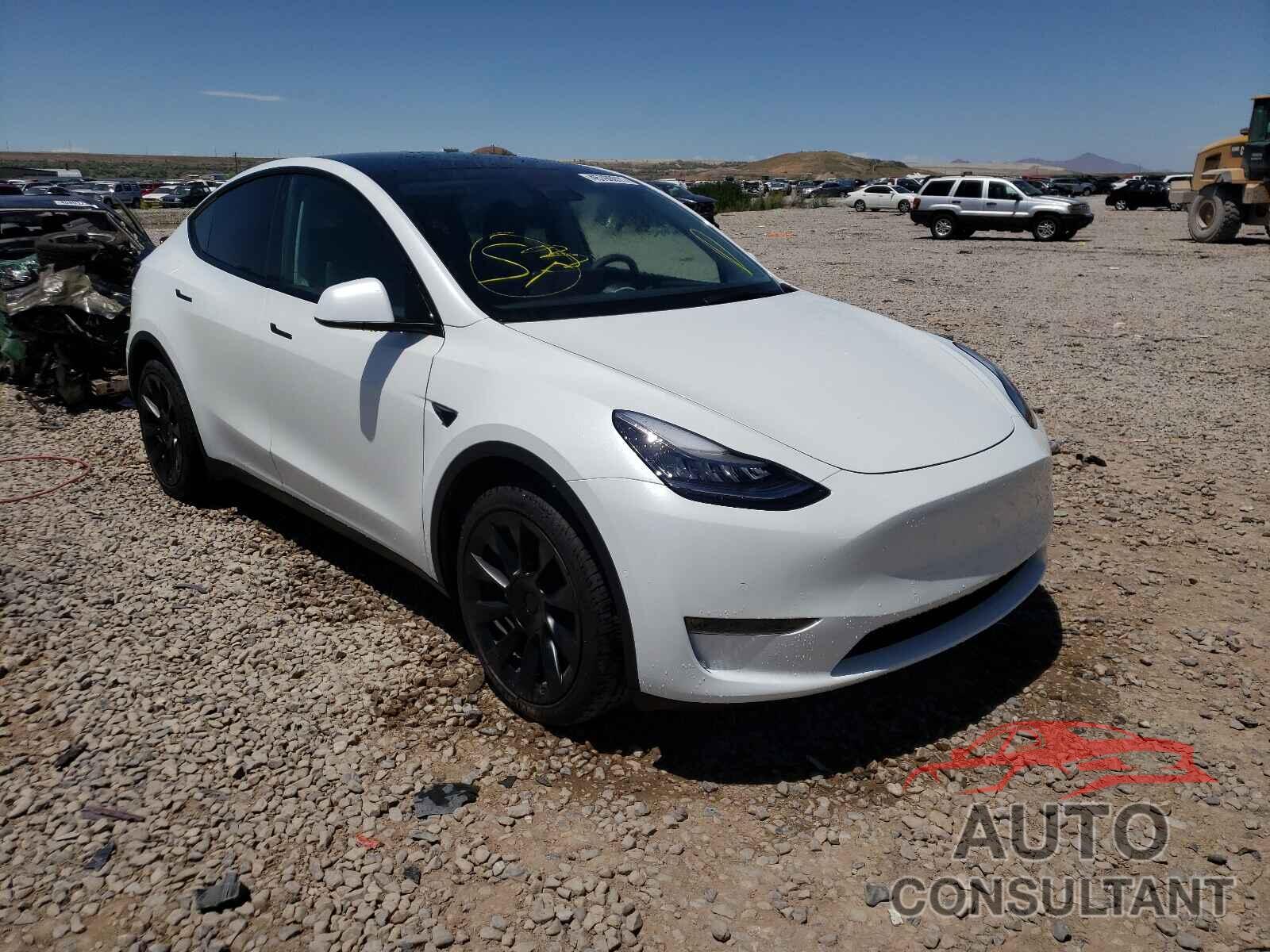 TESLA MODEL Y 2021 - 5YJYGDEE2MF097140