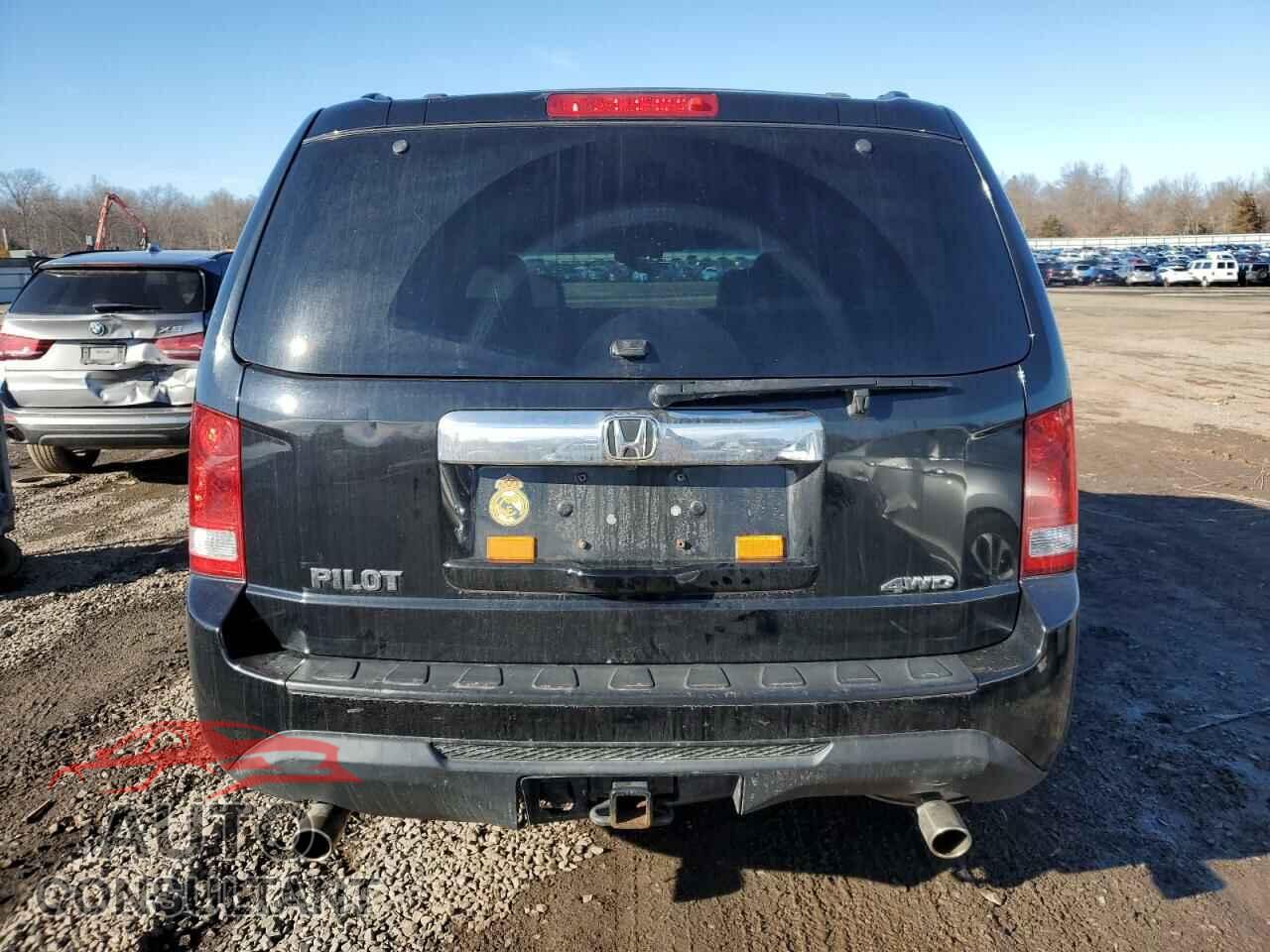 HONDA PILOT 2014 - 5FNYF4H58EB002256