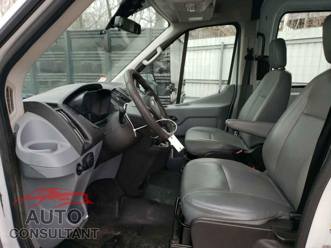 FORD TRANSIT 2018 - 1FTYE1CM2JKA20975