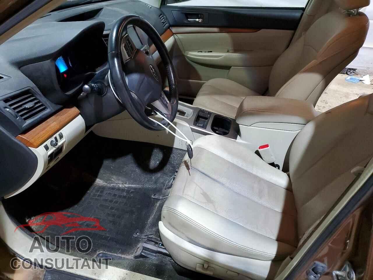 SUBARU OUTBACK 2013 - 4S4BRBLC8D3303415