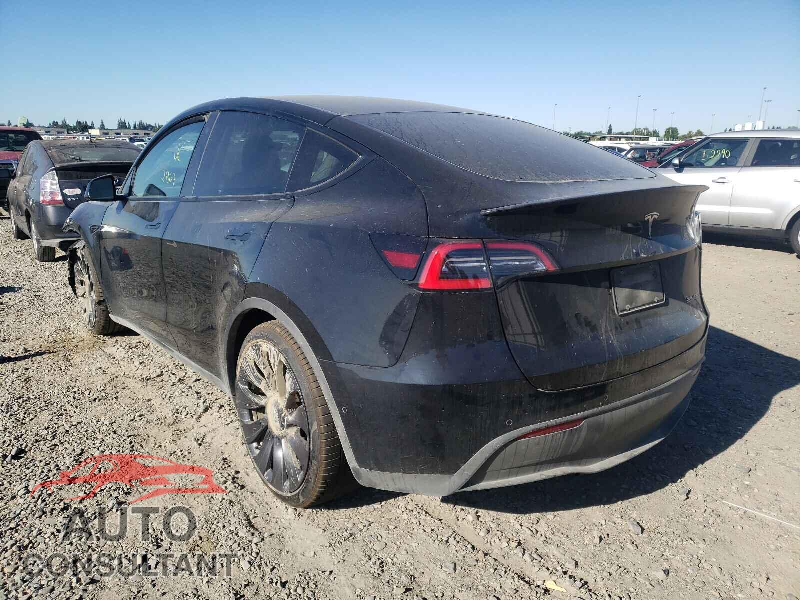 TESLA MODEL Y 2021 - 5YJYGDEF4MF098783