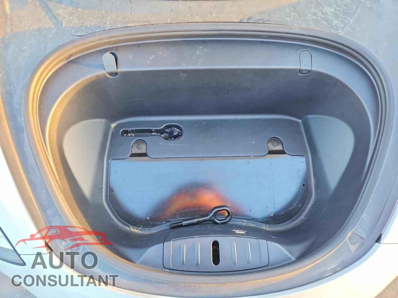 TESLA MODEL 3 2019 - 5YJ3E1EA4KF300067