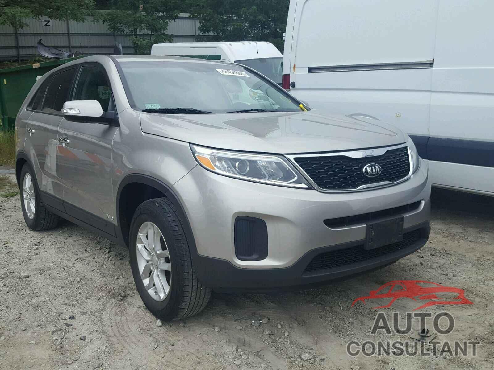 KIA SORENTO LX 2015 - 5XYKTCA69FG605240