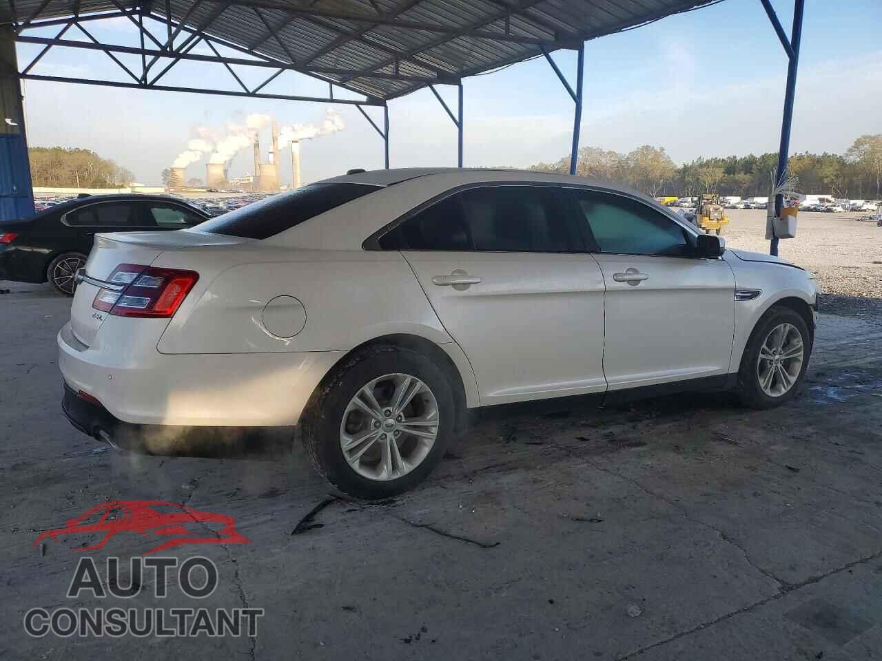 FORD TAURUS 2016 - 1FAHP2E82GG143614