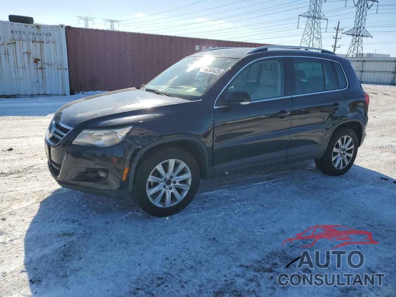 VOLKSWAGEN TIGUAN 2010 - WVGBV7AXXAW000211